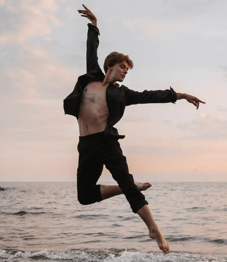 Oleg Ignatev mid-jump